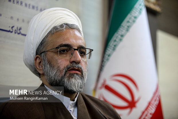سعدی: آیت‌الله خامنه‌ای از پیشگامان حوزه حقوق عامه است