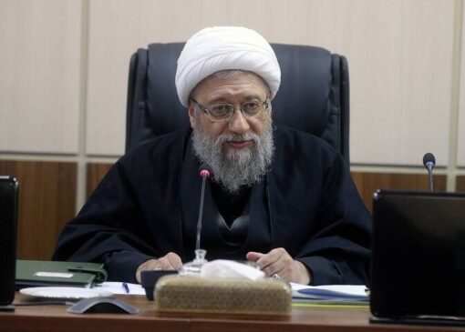 آیت‌الله آملی‌لاریجانی:از ایده‌های دانشجویان دغدغه‌مند استقبال می‌کنیم