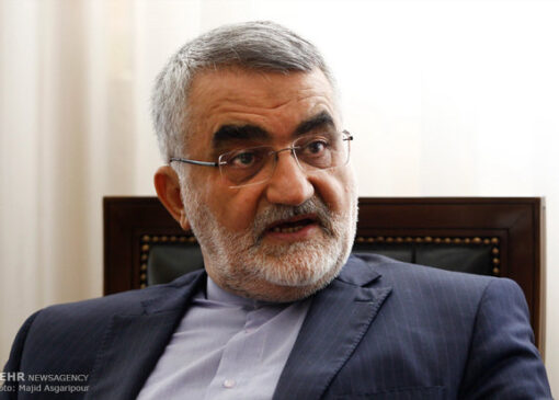 بروجردی: عدم صدور ویزا برای تماشاگران ایرانی برخلاف اصول دیپلماتیک است