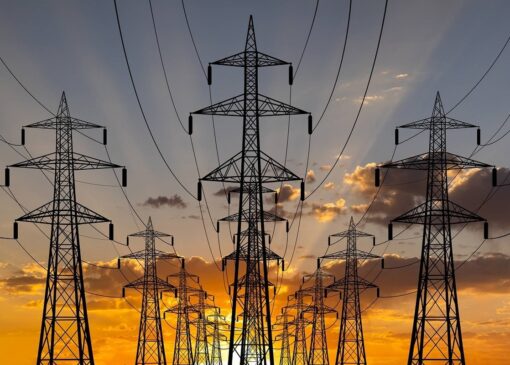 جهش قیمت برق در آمریکا؛ ورود غول‌های فناوری به تجارت انرژی