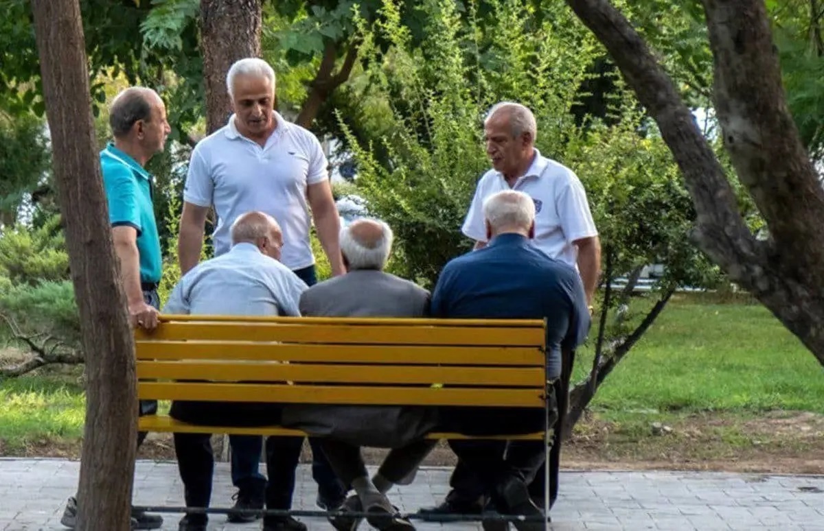 دردسر بازنشستگان و بیمه تکمیلی / چرا بیمه تکمیلی بازنشستگان قطع شد؟ دردسر بازنشستگان و بیمه تکمیلی / چرا بیمه تکمیلی بازنشستگان قطع شد؟