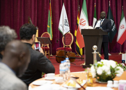 دیپلماسی فنجان و زعفران| توسعه تجارت با طعم فرهنگ و آداب معاشرت