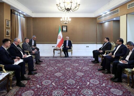 عارف: ایران برای توسعه روابط با بلاروس هیچ محدودیتی ندارد
