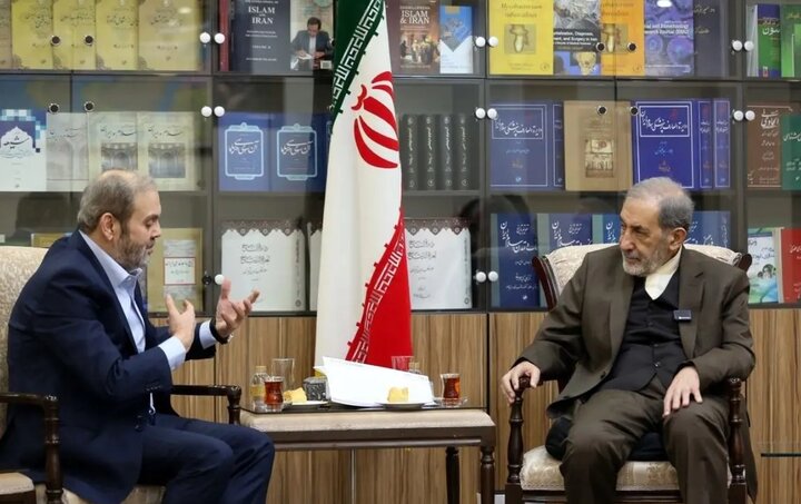 ولایتی: جمهوری اسلامی ایران با قاطعیت از حزبالله حمایت میکند ولایتی: جمهوری اسلامی ایران با قاطعیت از حزبالله حمایت میکند
