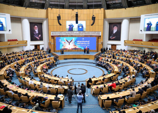 پزشکیان: دشمن بداند نمی‌تواند یک ملت مصمم را تسلیم خواسته‌های خود کند