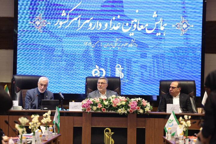 هشدار ظفرقندی نسبت به تغییر ارز دارو و تجهیزات هشدار ظفرقندی نسبت به تغییر ارز دارو و تجهیزات