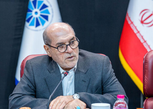 انتقاد از تعدد قانون‌ برای مسائل اقتصادی کشور؛ دولت فرماندهی اقتصادی مؤثر ندارد