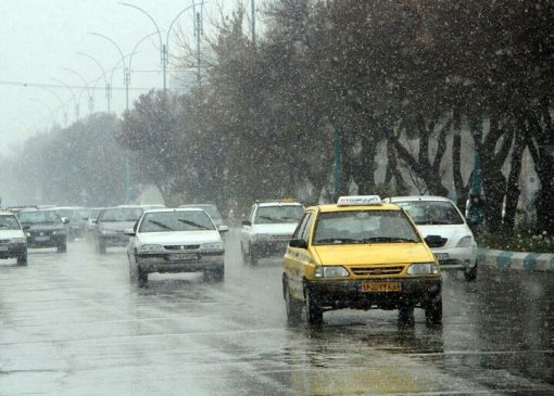 ترافیک نیمه‌سنگین در محورهای مواصلاتی کشور| بارش در ۳ استان