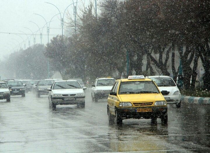 ترافیک نیمه‌سنگین در محورهای مواصلاتی کشور| بارش در ۳ استان
